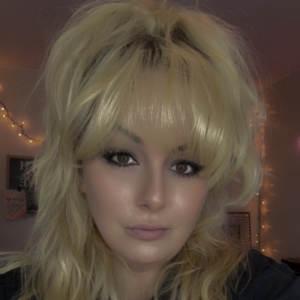 Meet your Posher, Amber